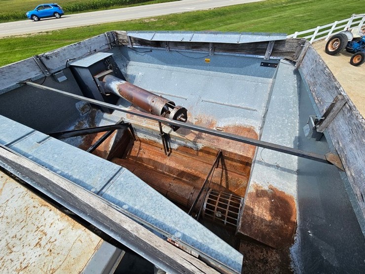 gleaner-r60-image-69