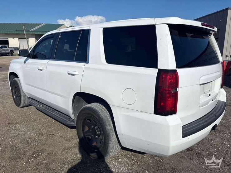 2019-chevrolet-tahoe-image-4