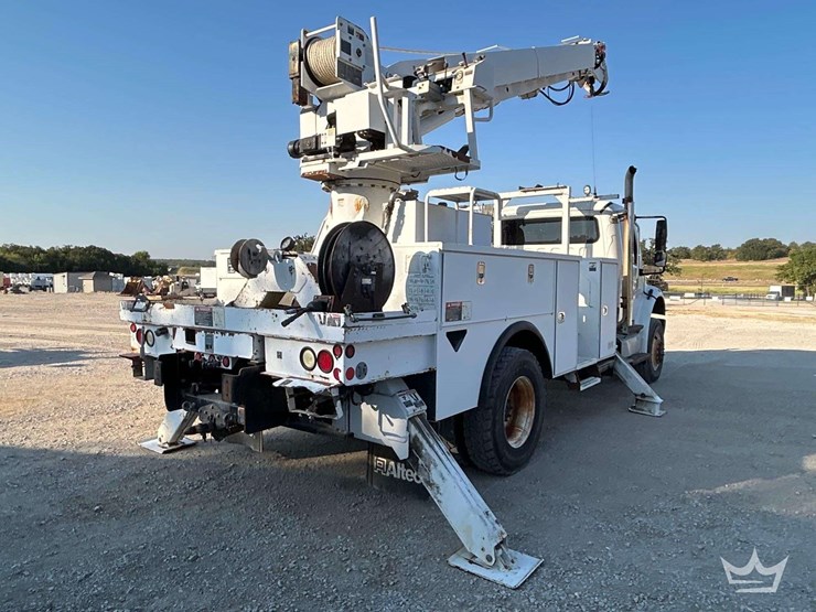 2014-freightliner-m2-106-image-3