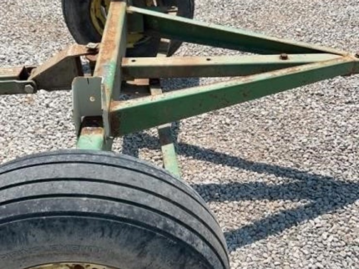 john-deere-1065a-image-3