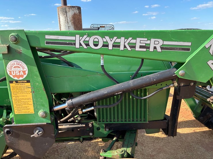 john-deere-2240-image-6
