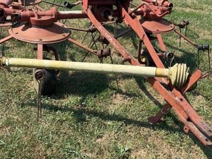 new-holland-163-image-1