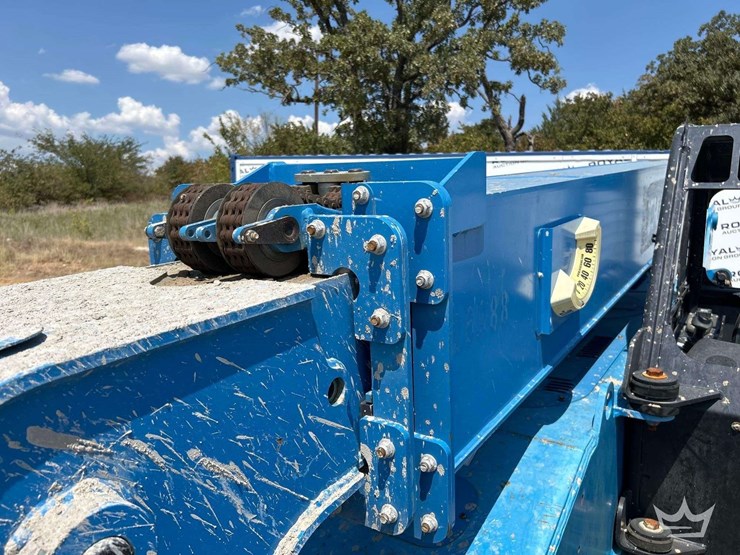 2019-genie-gth844-image-18