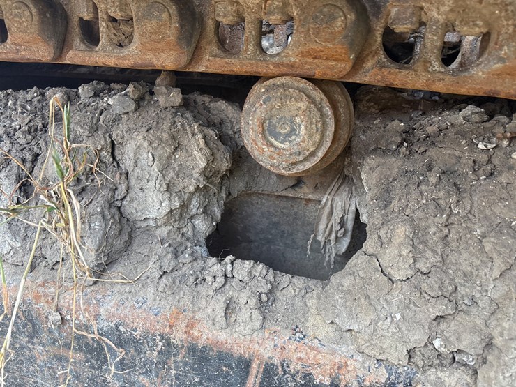 2019-deere-250g-lc-image-12
