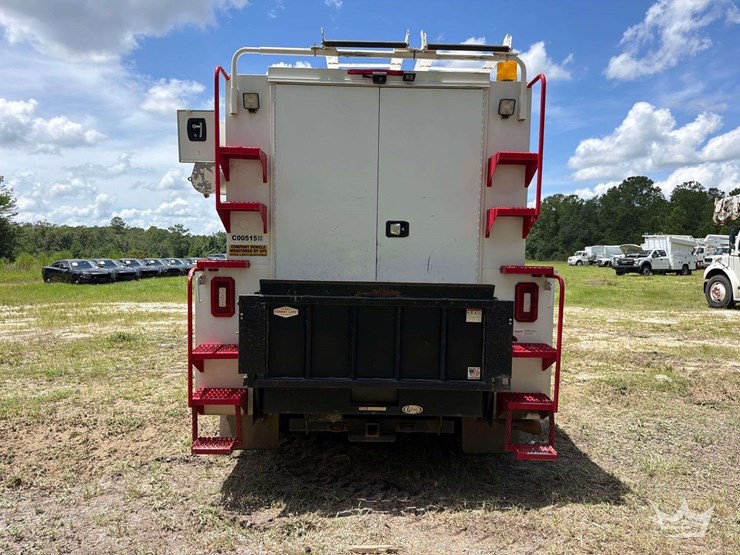2019-ford-f550-image-24