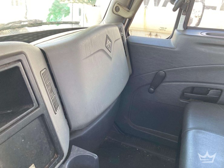 2012-international-durastar-4300-image-45