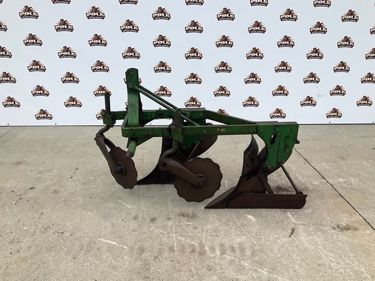 john-deere-2-image-1