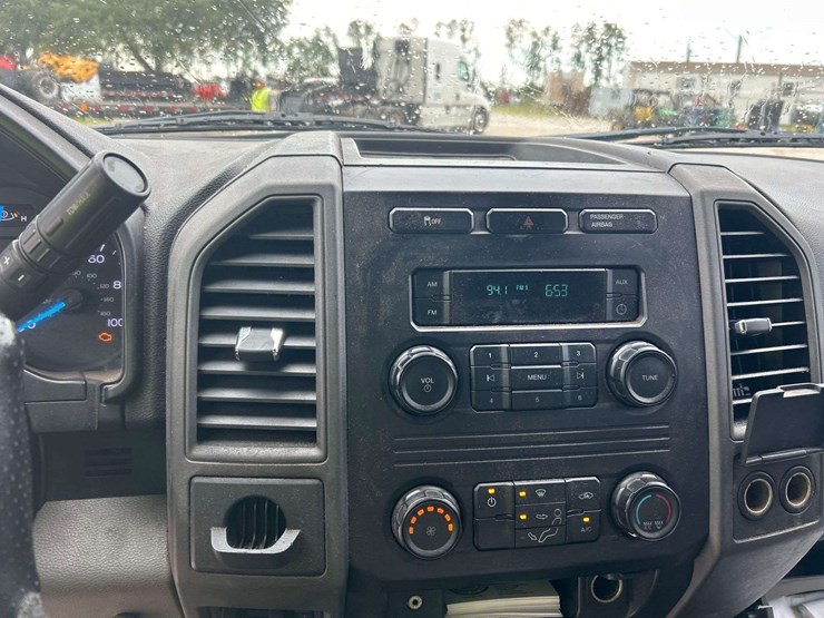 2017-ford-f350-image-21