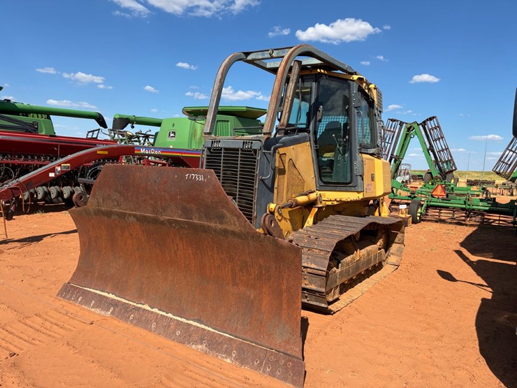 deere-700j-image-1