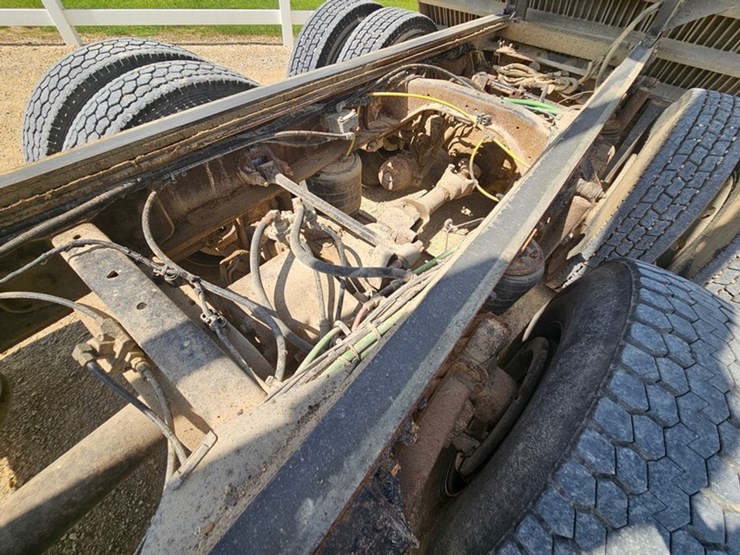 1997-ford-lt9522-image-26