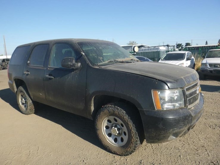 2014-chevrolet-tahoe-image-2