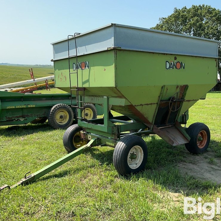 JOHN DEERE 1065