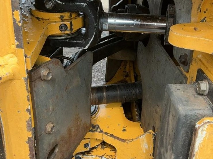 2005-john-deere-540-image-55