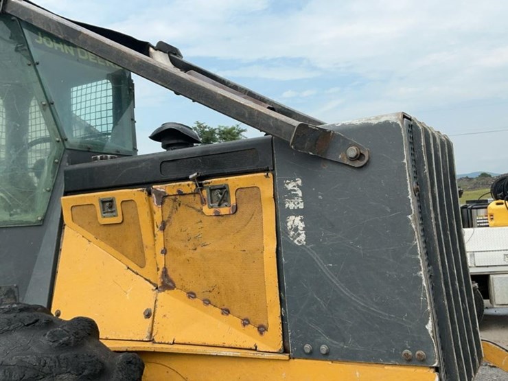 2005-john-deere-540-image-41