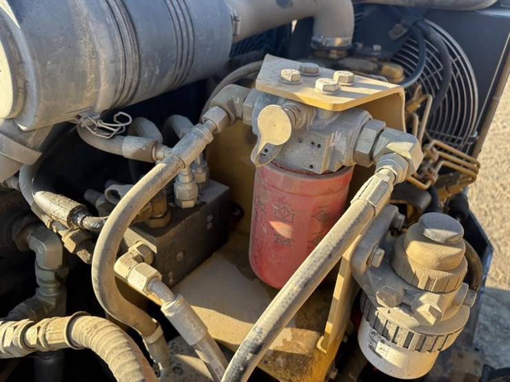 2006-caterpillar-cb-224e-image-31