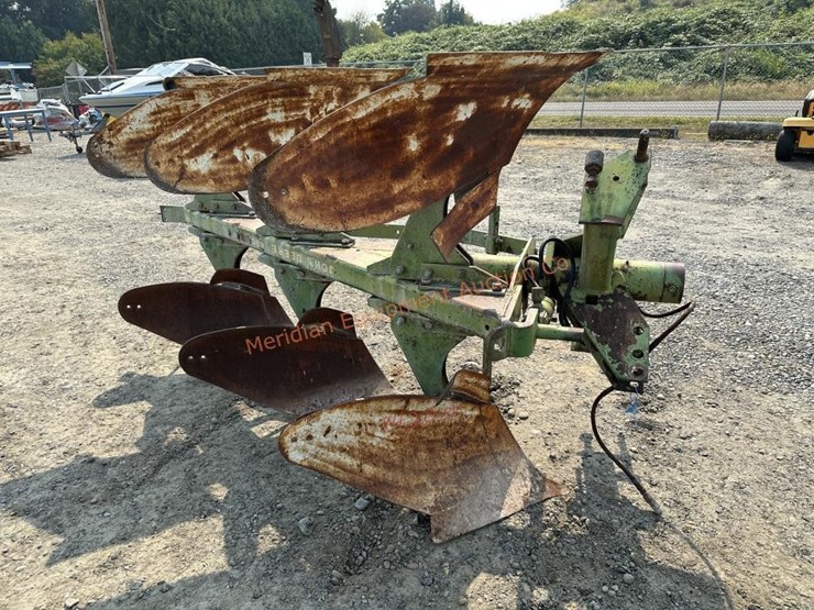 john-deere-4200-image-3