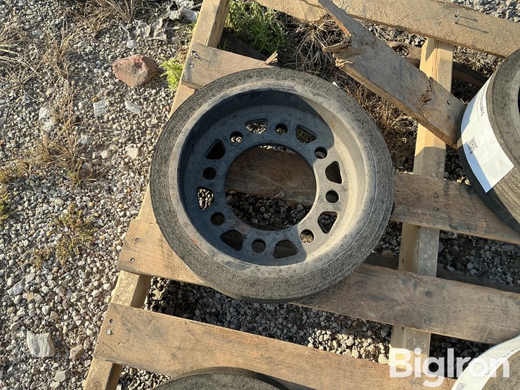john-deere-8020-image-11