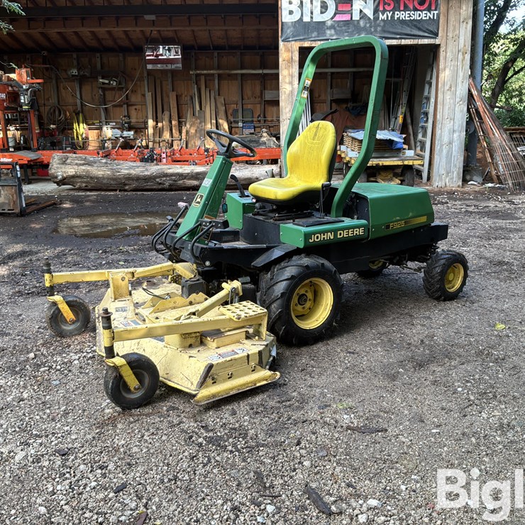 1996 JOHN DEERE F925