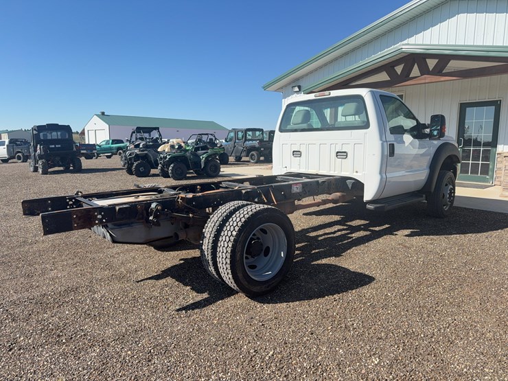 2011-ford-f550-image-4