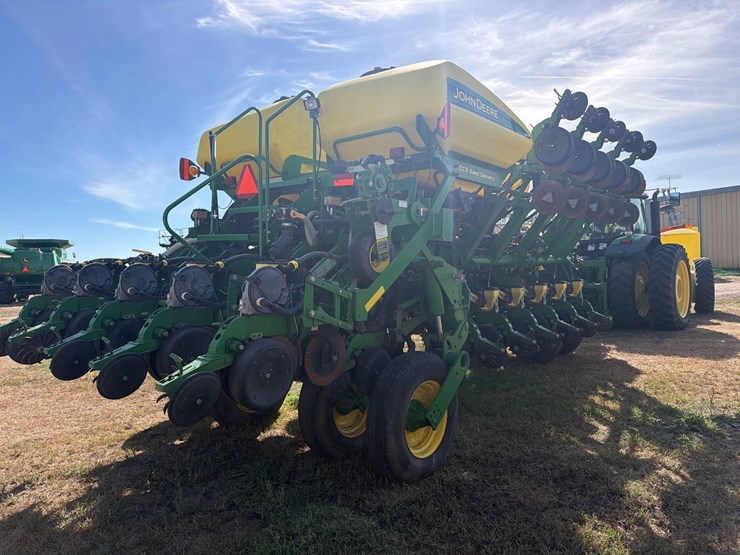 john-deere-1790-image-5