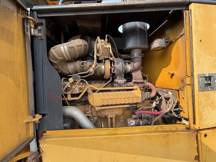 2009-deere-772g-image-64