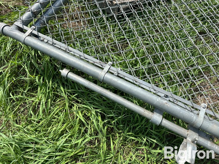 chain-link-fence-gates-image-17