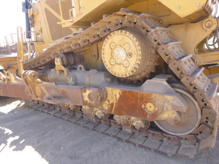 2012-caterpillar-d8t-image-24