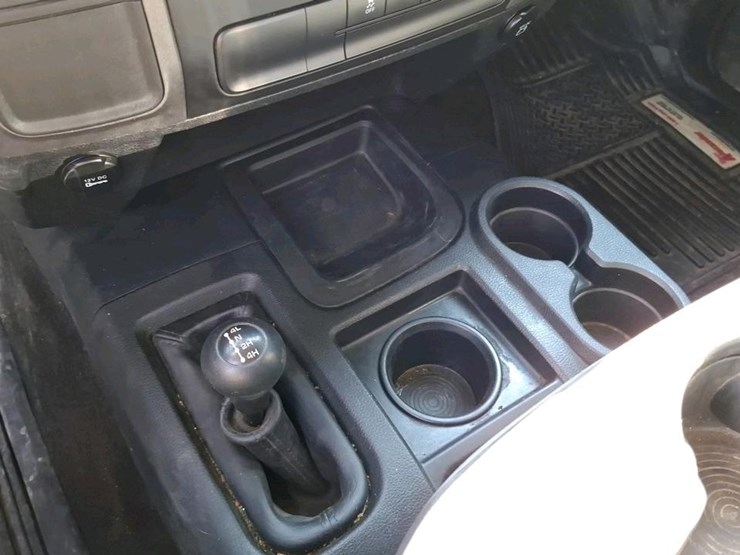 2013-dodge-2500-image-15