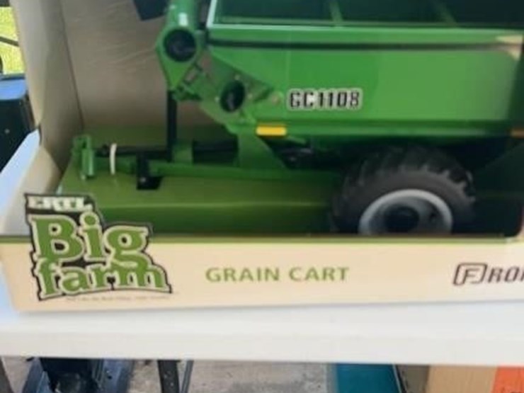 ertl-big-farm-gc1108-grain-cart-1/16-scale-image-1