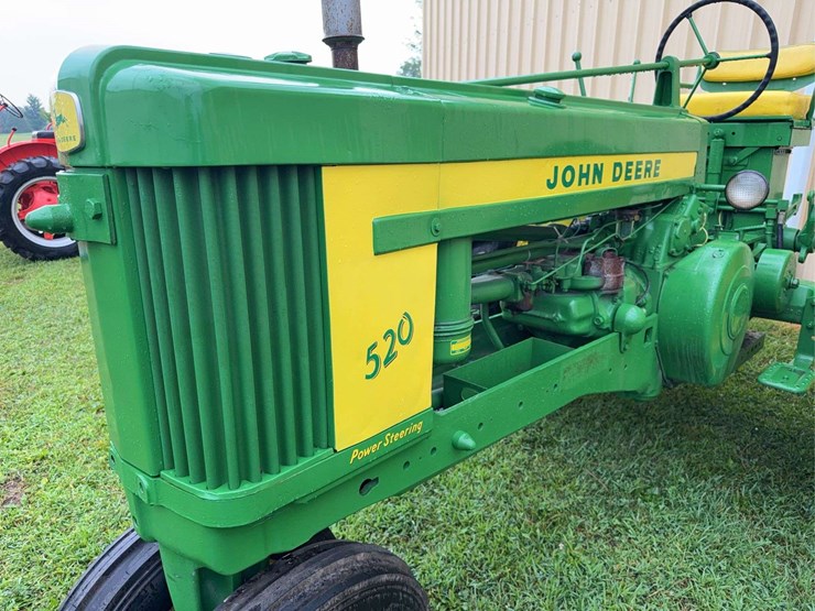 john-deere-520-image-11