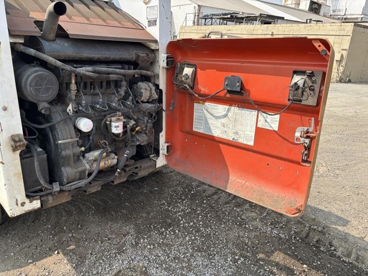 2000-bobcat-864-image-31