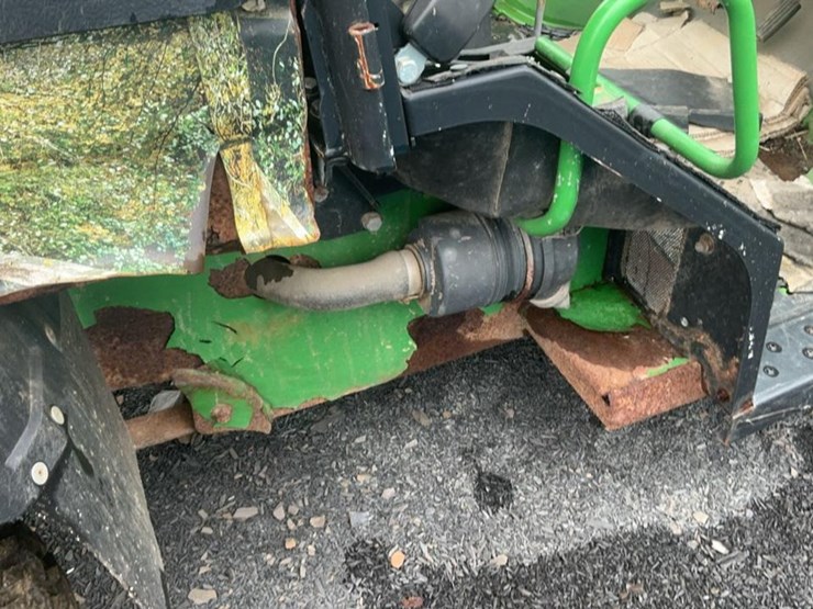john-deere-gator-image-31