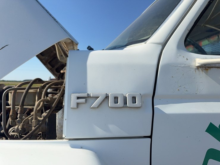 1989-ford-f700-image-44