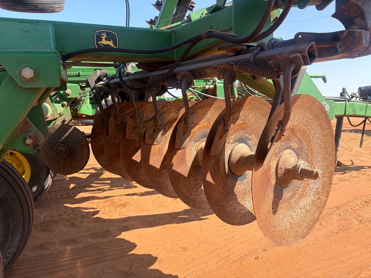 john-deere-637-image-5