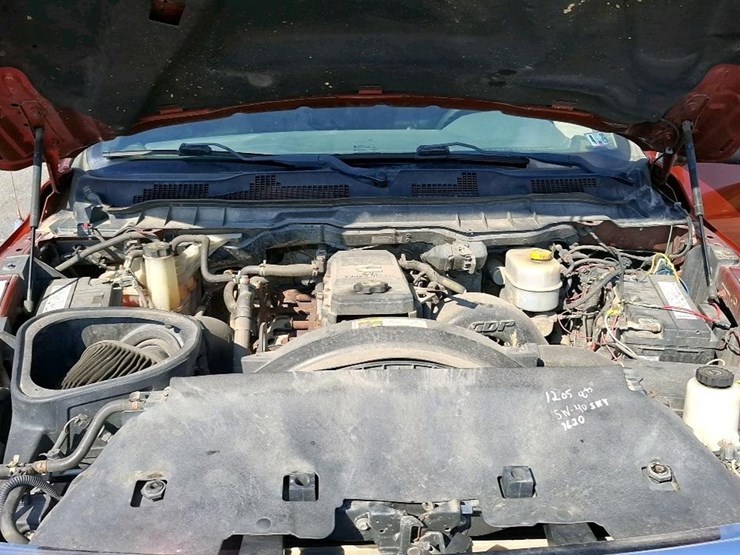 2013-dodge-2500-image-28
