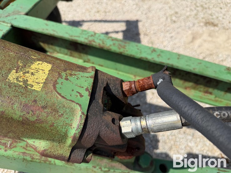 john-deere-100-image-14