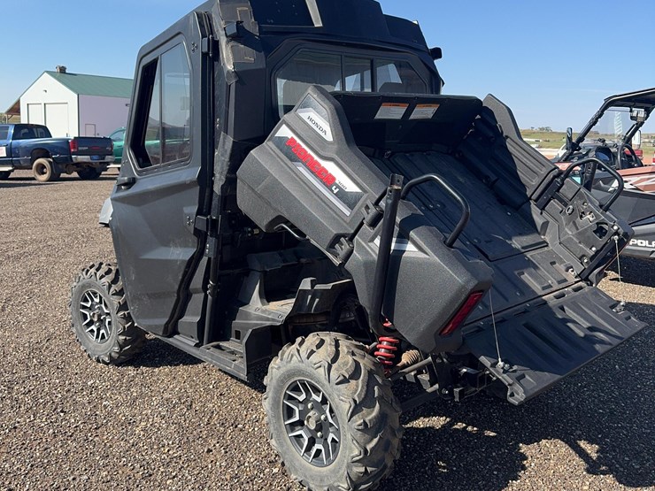 2017-honda-pioneer-700-image-5