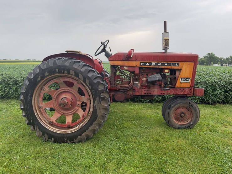 farmall-504-image-5