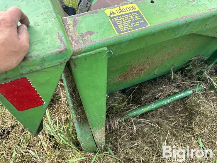 john-deere-8r30-corn-head-image-11