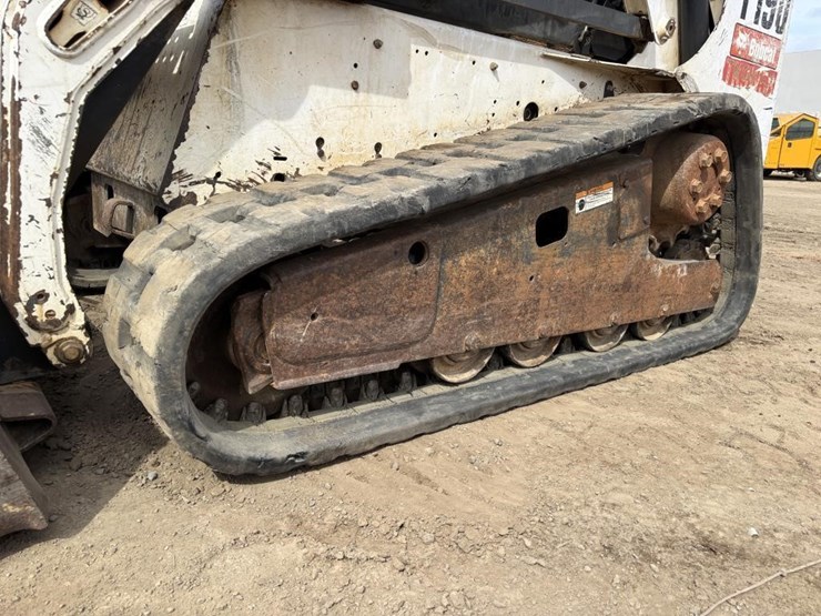 2007-bobcat-t190-image-17