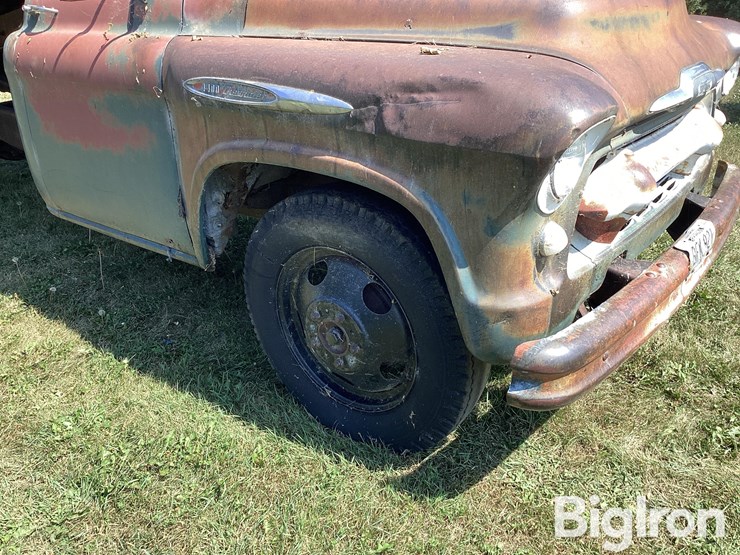 1957-chevrolet-4400-image-10