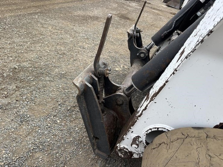 2015-bobcat-t770-image-9
