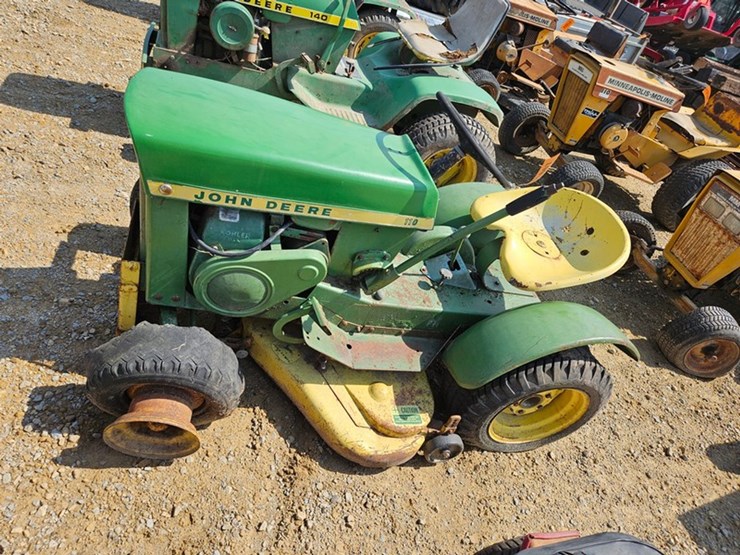 john-deere-110-image-2