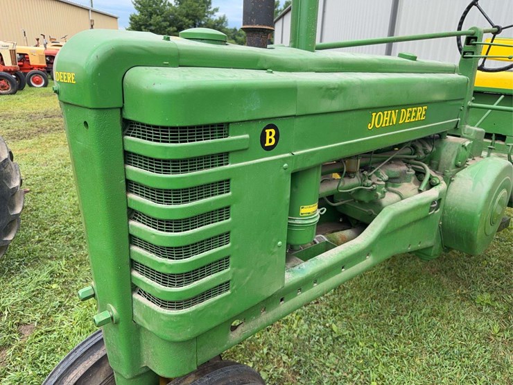john-deere-b-image-10