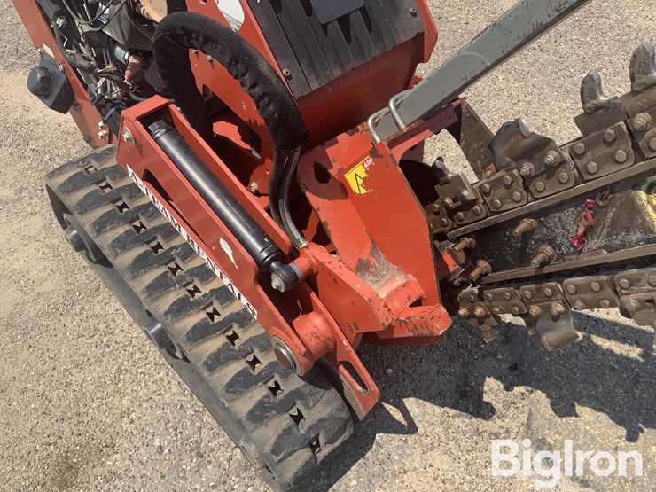 ditch-witch-c24x-image-15