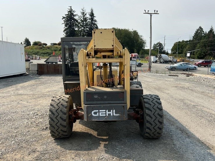 gehl-553-image-3