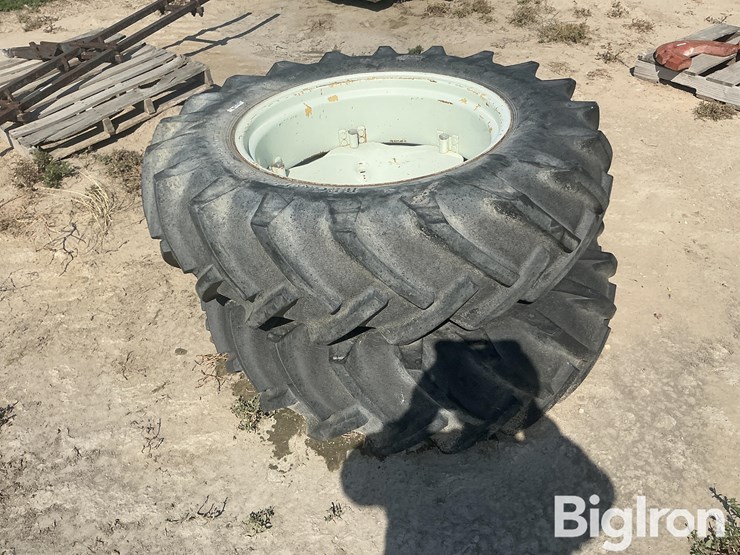 ford-tractor-image-3