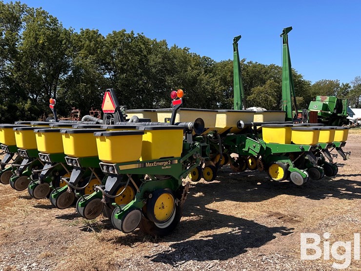 john-deere-7200-image-5