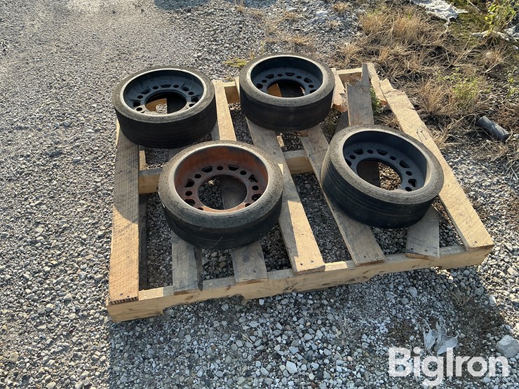 john-deere-8020-image-4