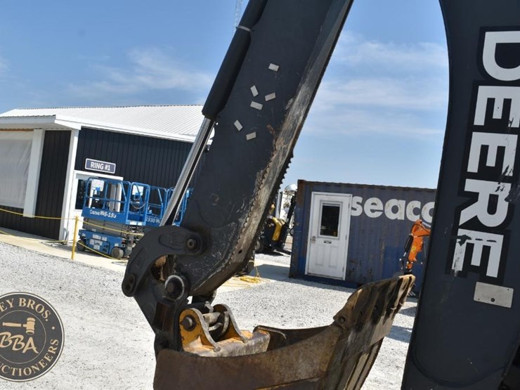 2015-deere-410k-image-39